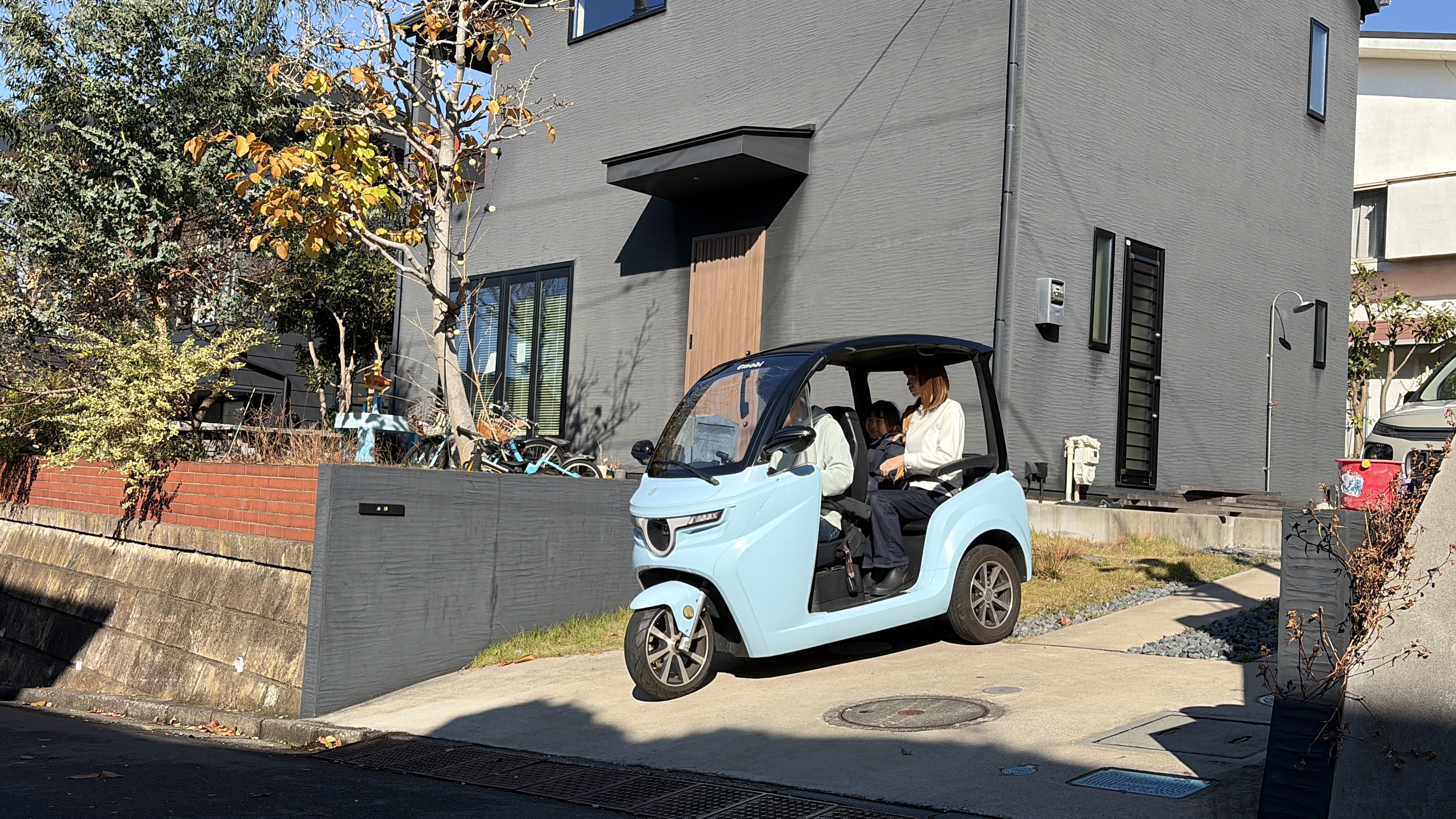 電動トゥクトゥク、充電ってどうやるの？